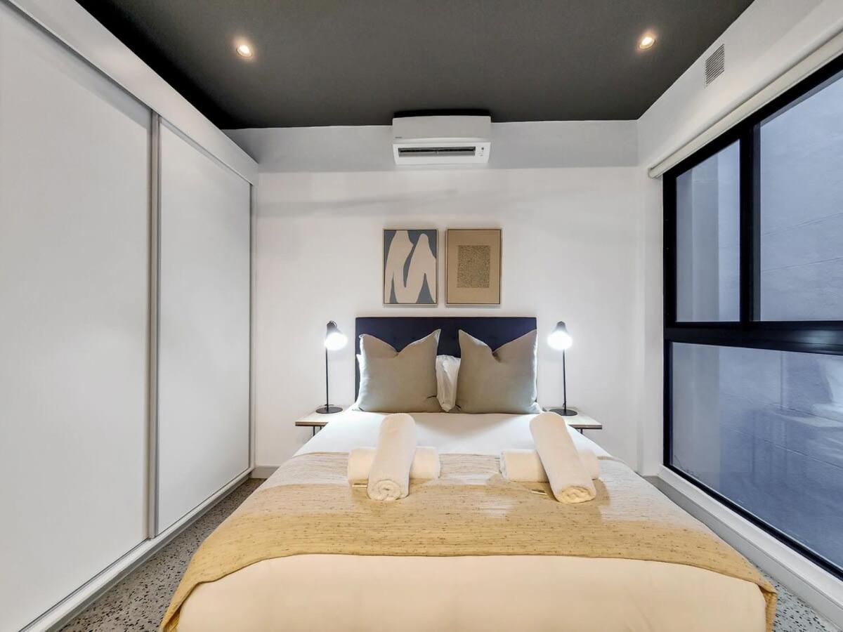 Loadshedding Free, Secure, Rooftop Pool- Wifi *